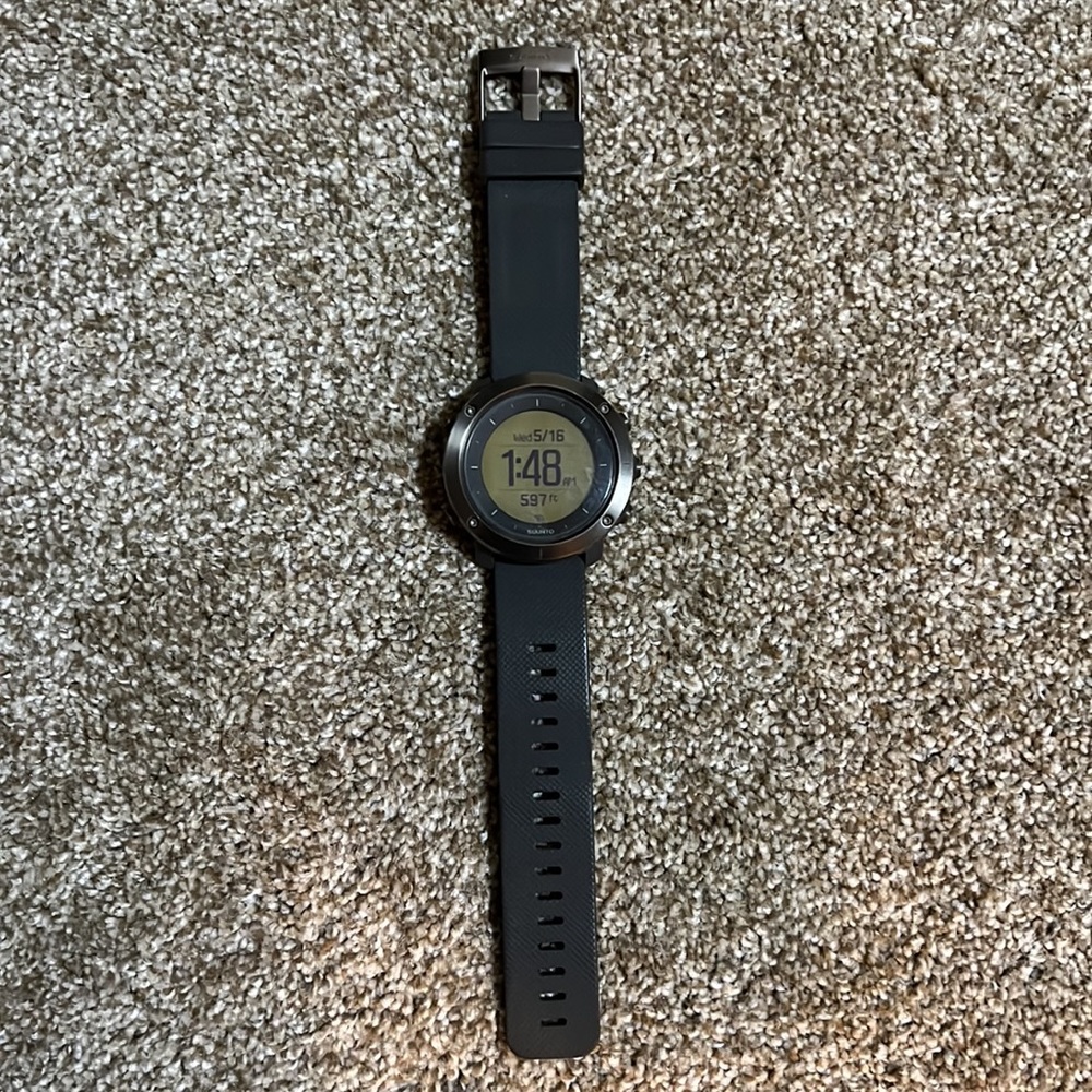 Suunto Traverse Hiking/Trekking Watch, Graphite